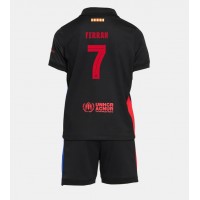 Camisa de time de futebol Barcelona Ferran Torres #7 Replicas 2º Equipamento Infantil 2024-25 Manga Curta (+ Calças curtas)